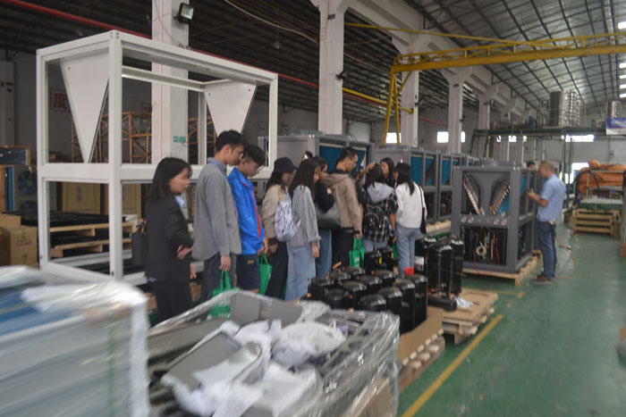 海大學(xué)生聚陽公司交流學(xué)習(xí)